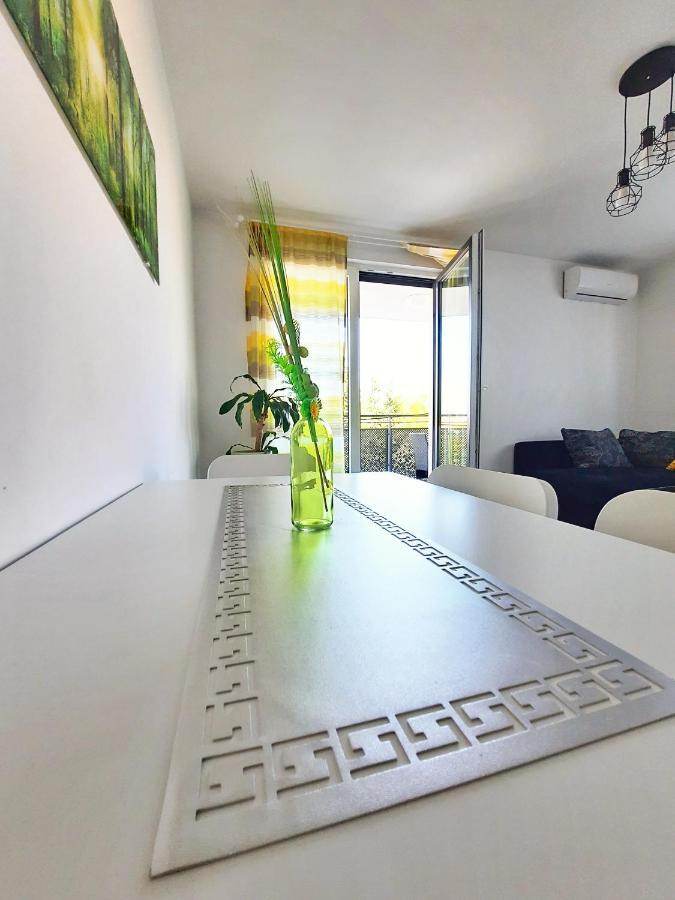 Apartment Mrvica Near The Zagreb Airport Velika Gorica Eksteriør billede